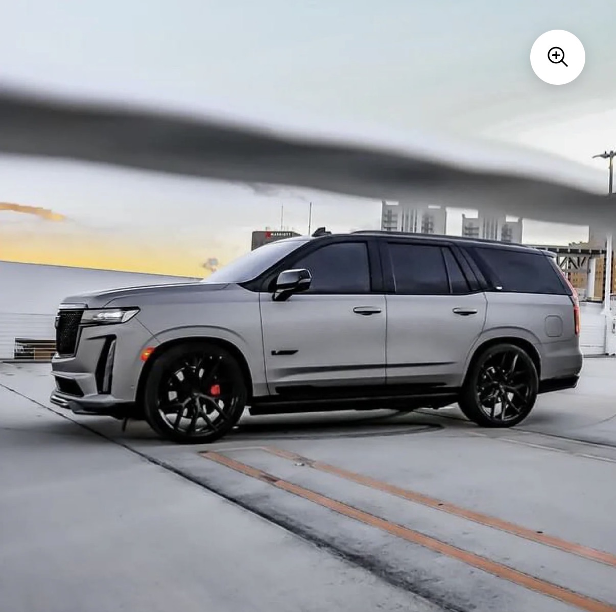 Satin grey Escalade